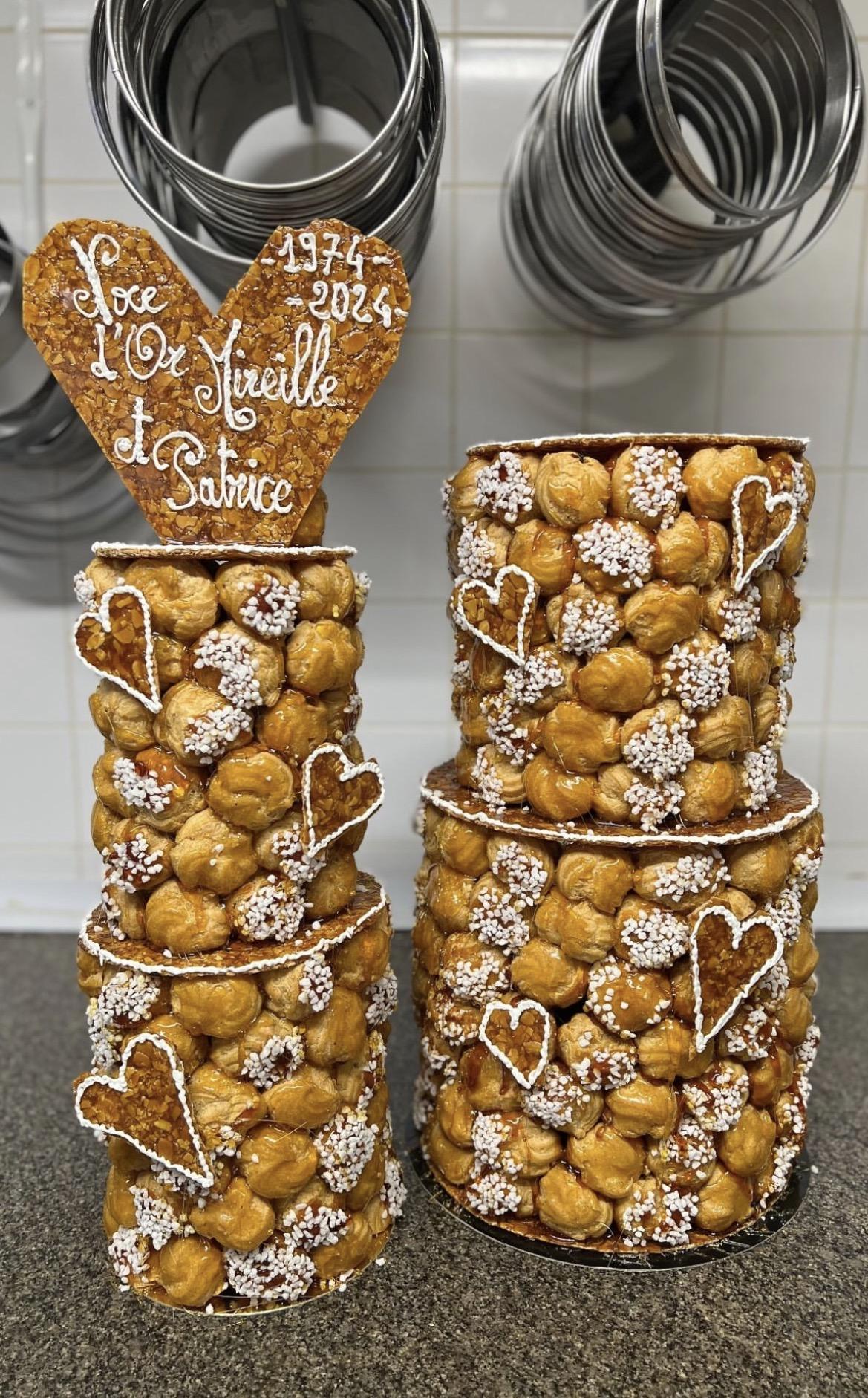 Pièce montée pour des noces d’or 💛✨